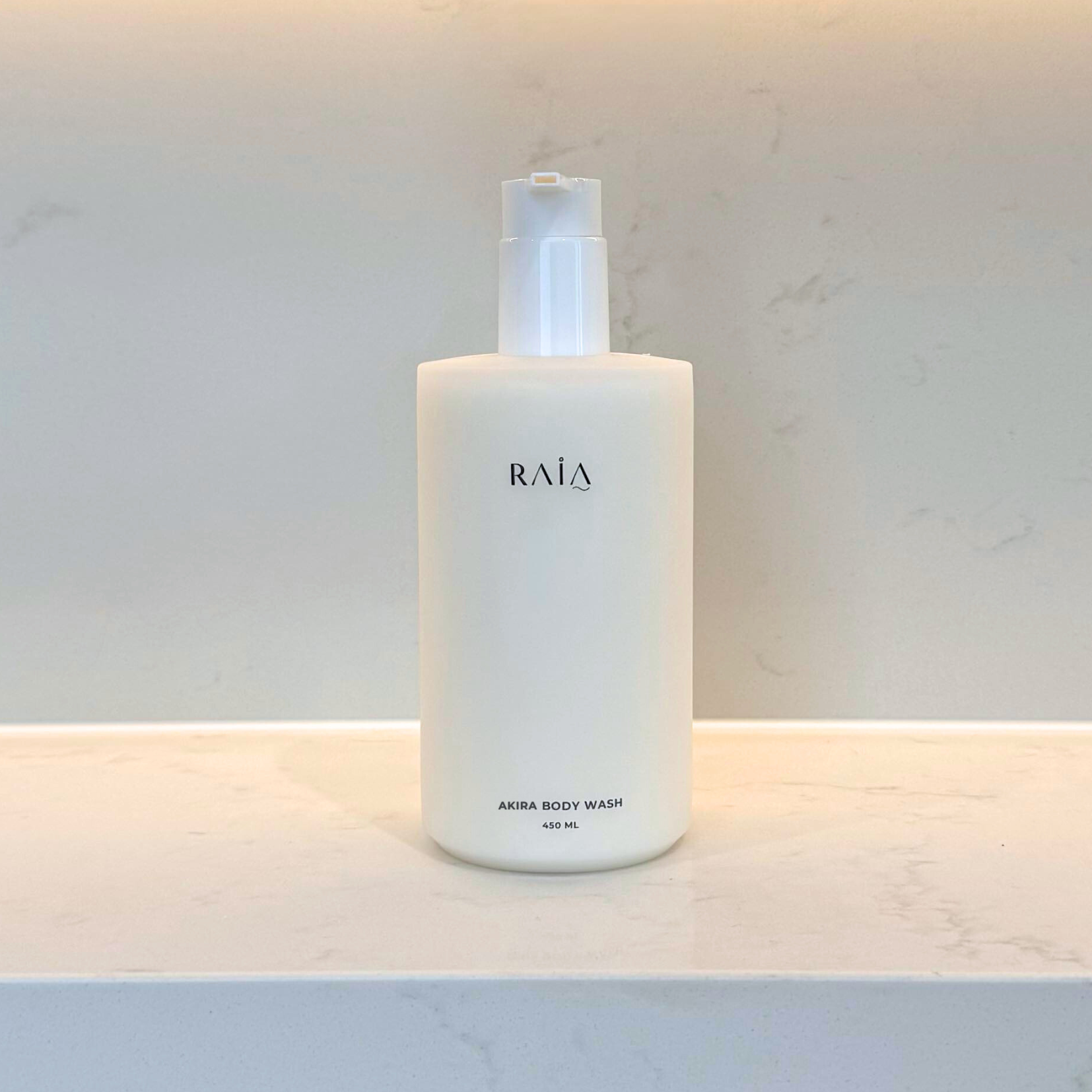 AKIRA BODY WASH